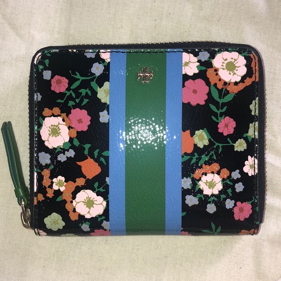 Tory Burch Handbags - Tory Burch wallet